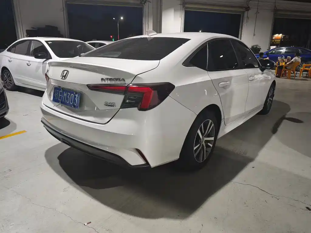 Honda Integra 240TURBO CVT Tech Edition, фото 6