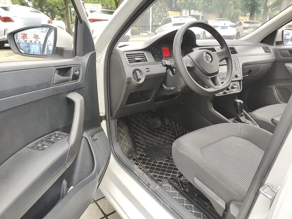 Volkswagen Santana — миниатюра 16