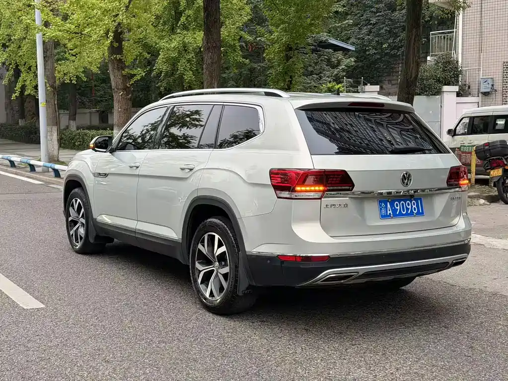 Volkswagen Teramont — миниатюра 7