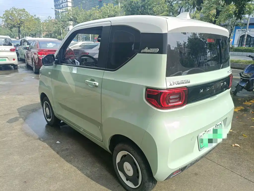 Wuling MINIEV — миниатюра 11