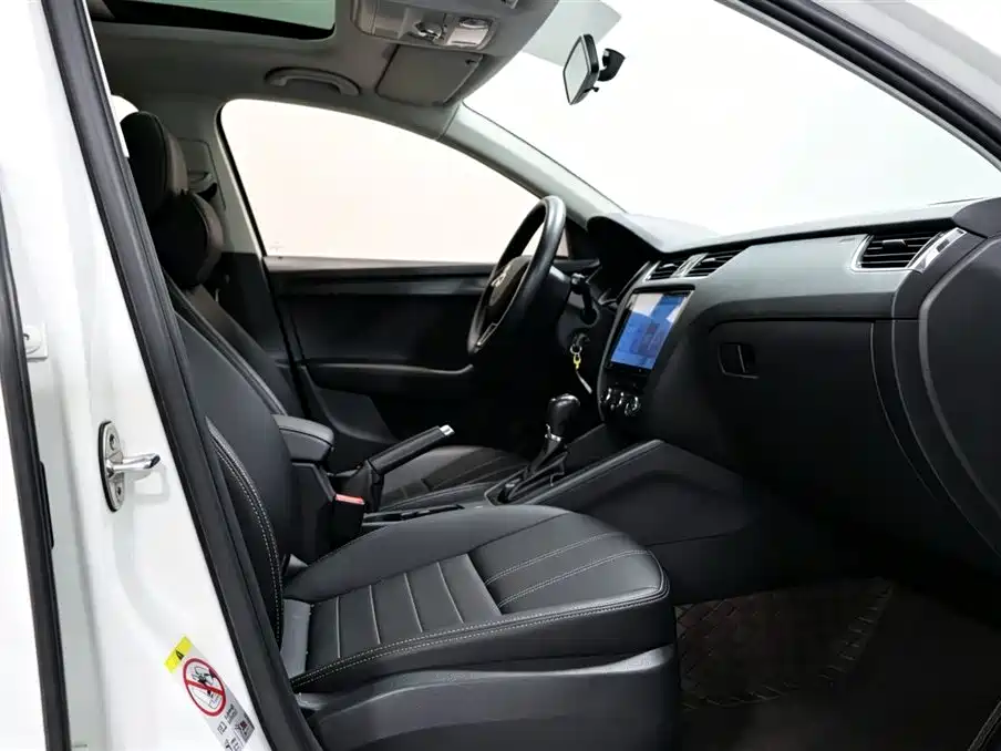 Skoda Octavia — миниатюра 7