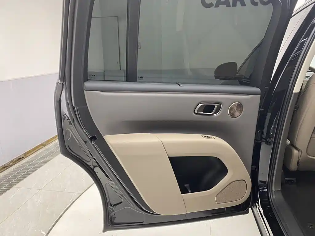 Li Auto Li i8 — миниатюра 26