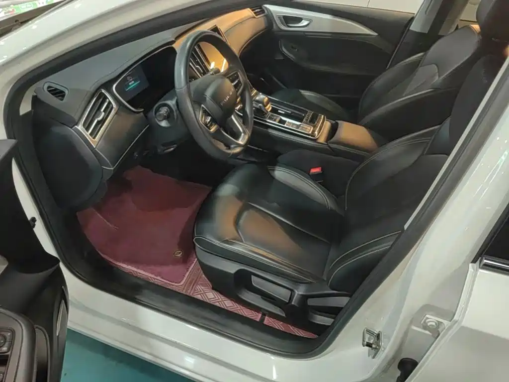 Roewe i6 MAX New Energy — миниатюра 16