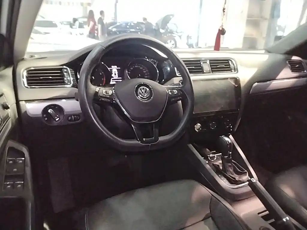 Volkswagen Sagitar — миниатюра 11