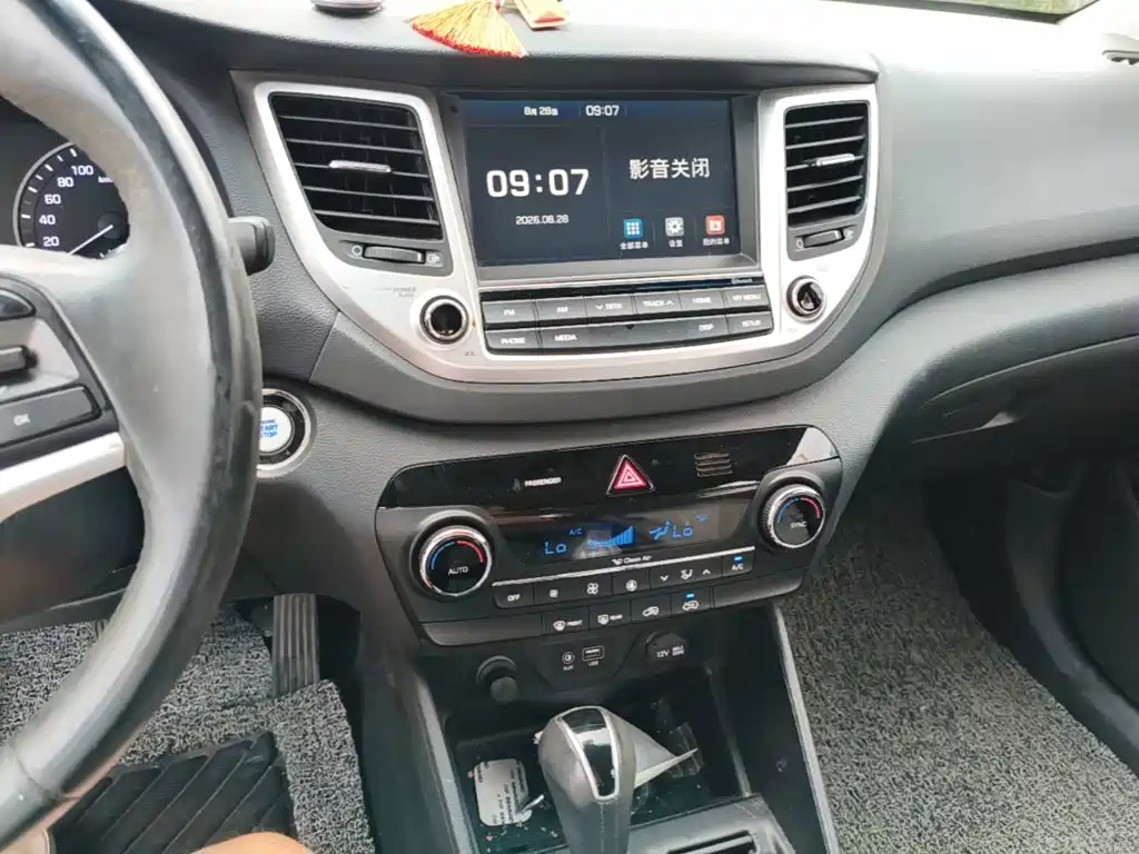 Hyundai Tucson — миниатюра 18