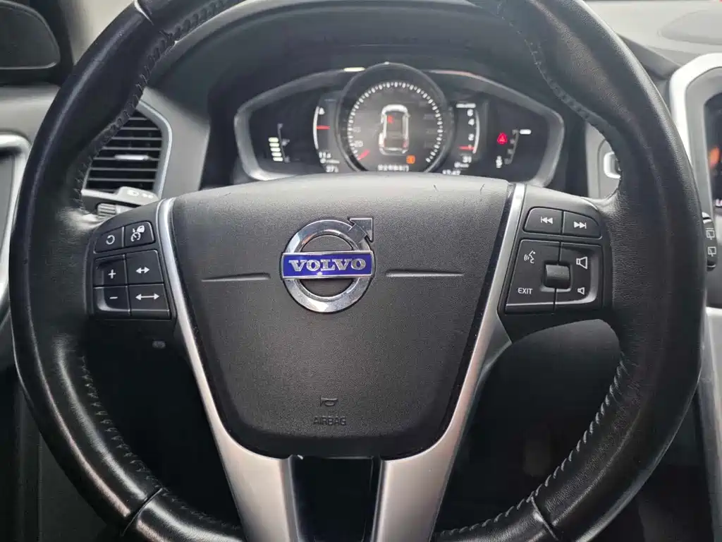 Volvo XC60 — миниатюра 15