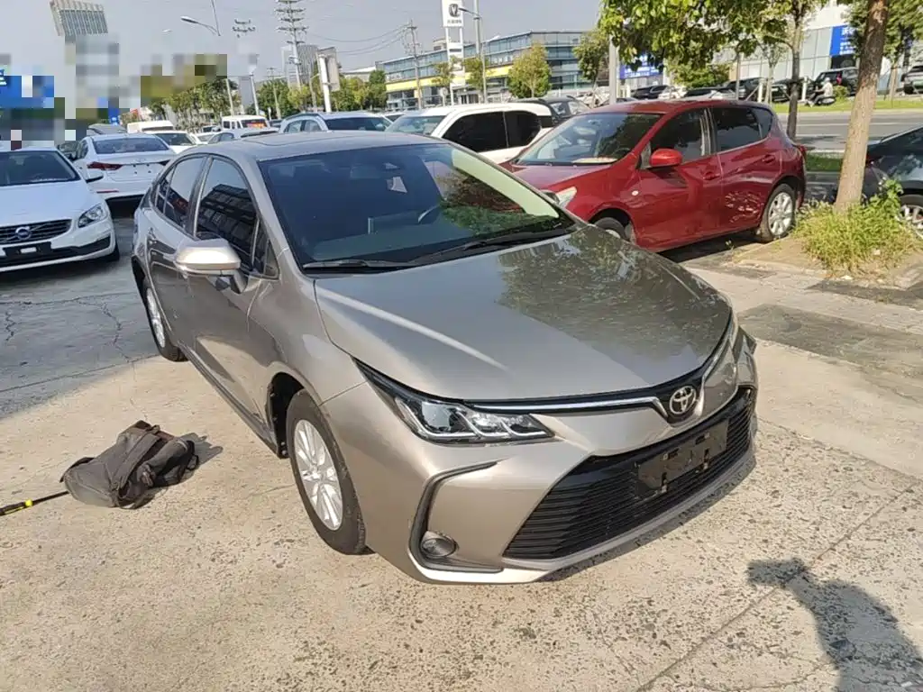 Toyota Corolla — миниатюра 4