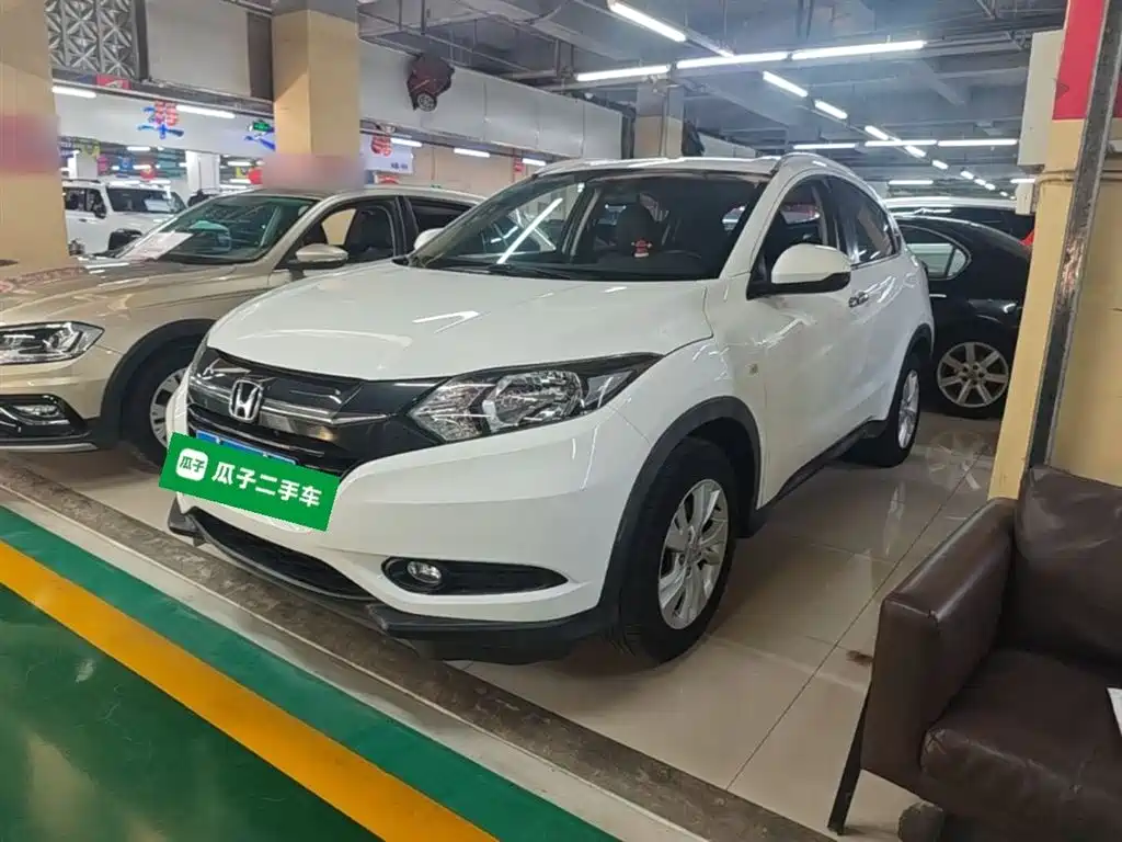 Honda Vezel 2016