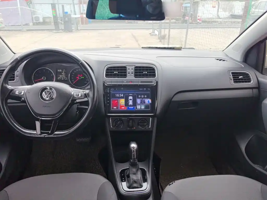 Volkswagen Polo — миниатюра 10