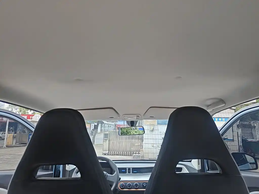 Wuling MINIEV — миниатюра 18