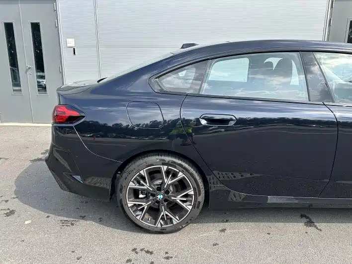 BMW 2 Series — миниатюра 7