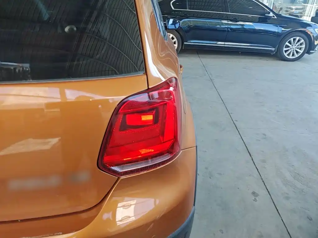 Volkswagen Polo — миниатюра 8