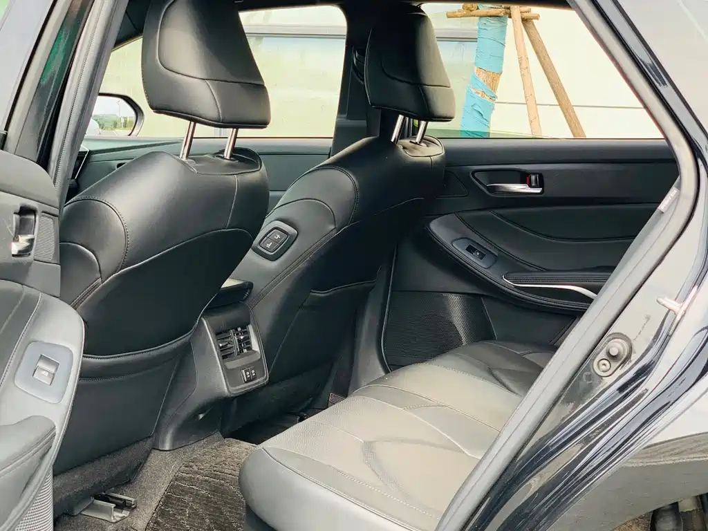 Toyota Avalon — миниатюра 17