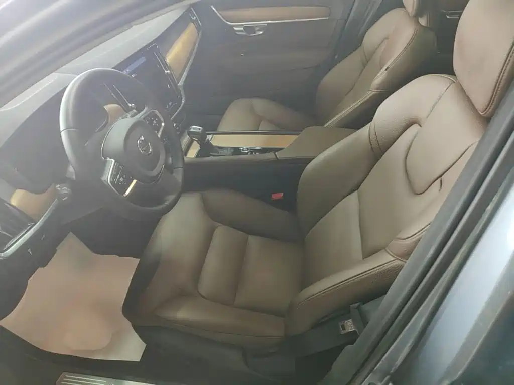 Volvo S90 — миниатюра 15