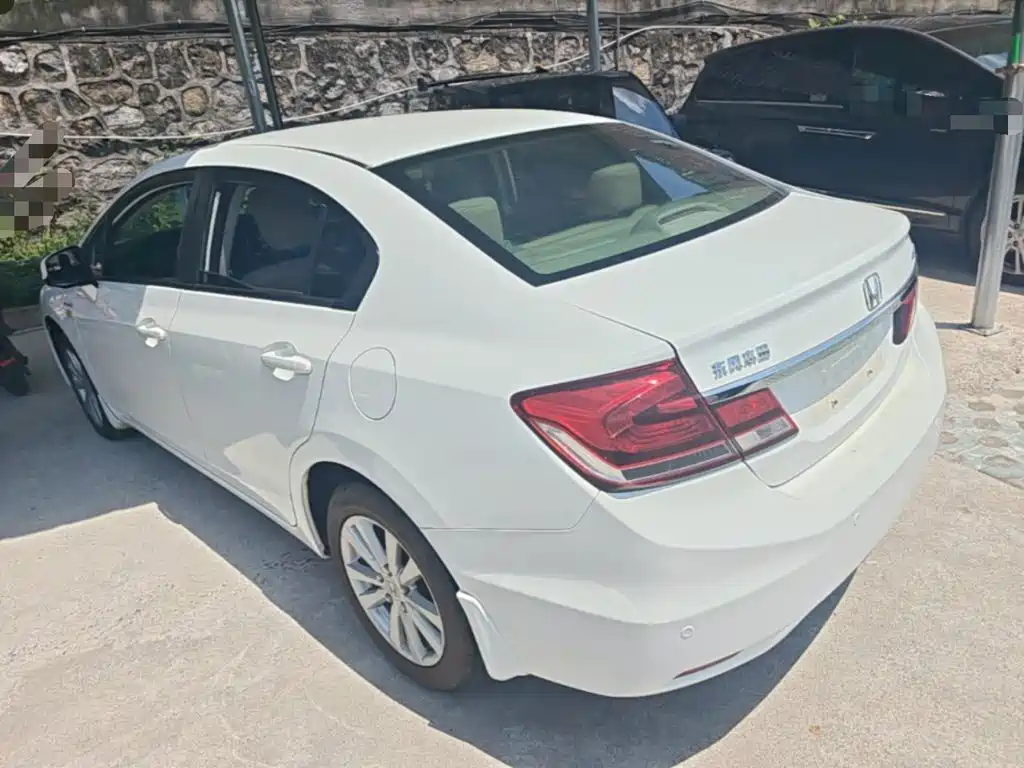 Honda Civic — миниатюра 5