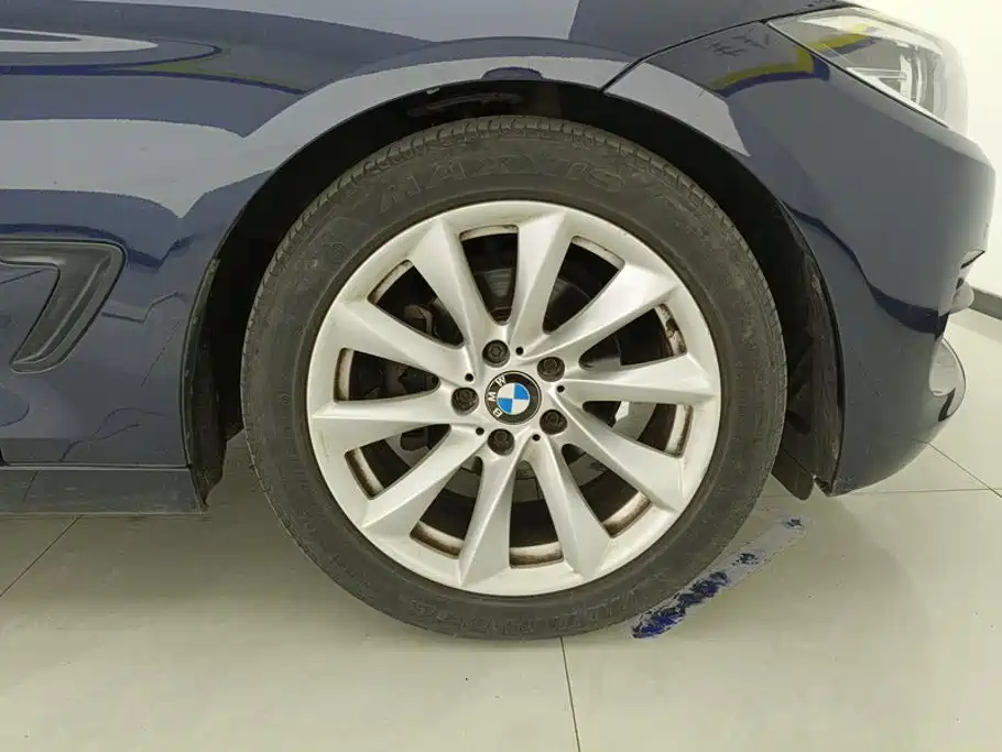 BMW 3 Series GT — миниатюра 6