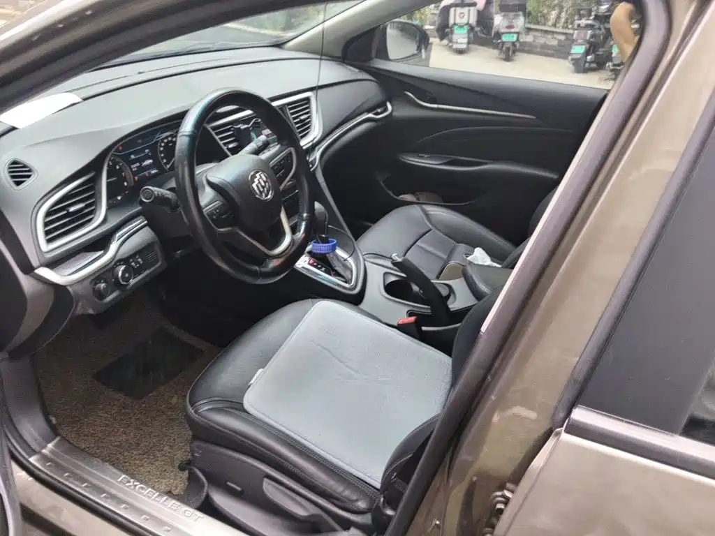 Buick Excelle — миниатюра 8