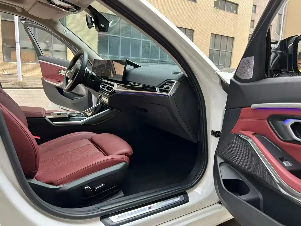 BMW 3 Series — миниатюра 8