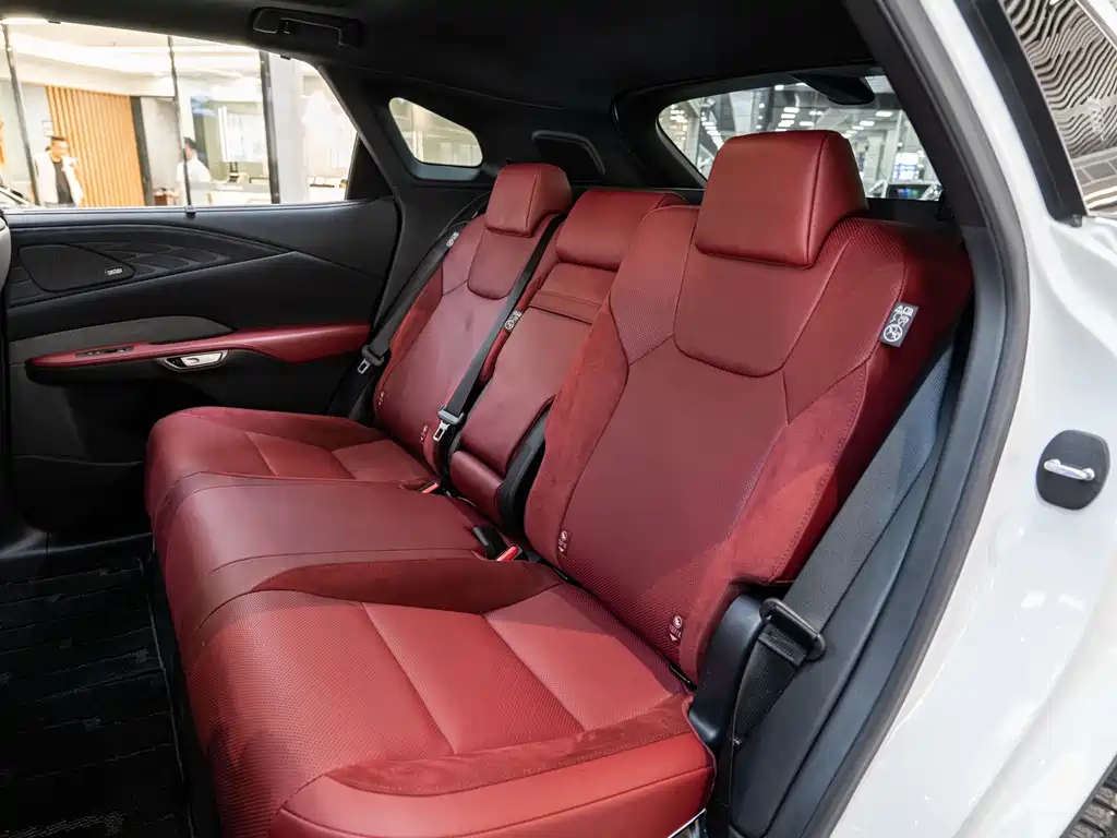 Lexus RX — миниатюра 12