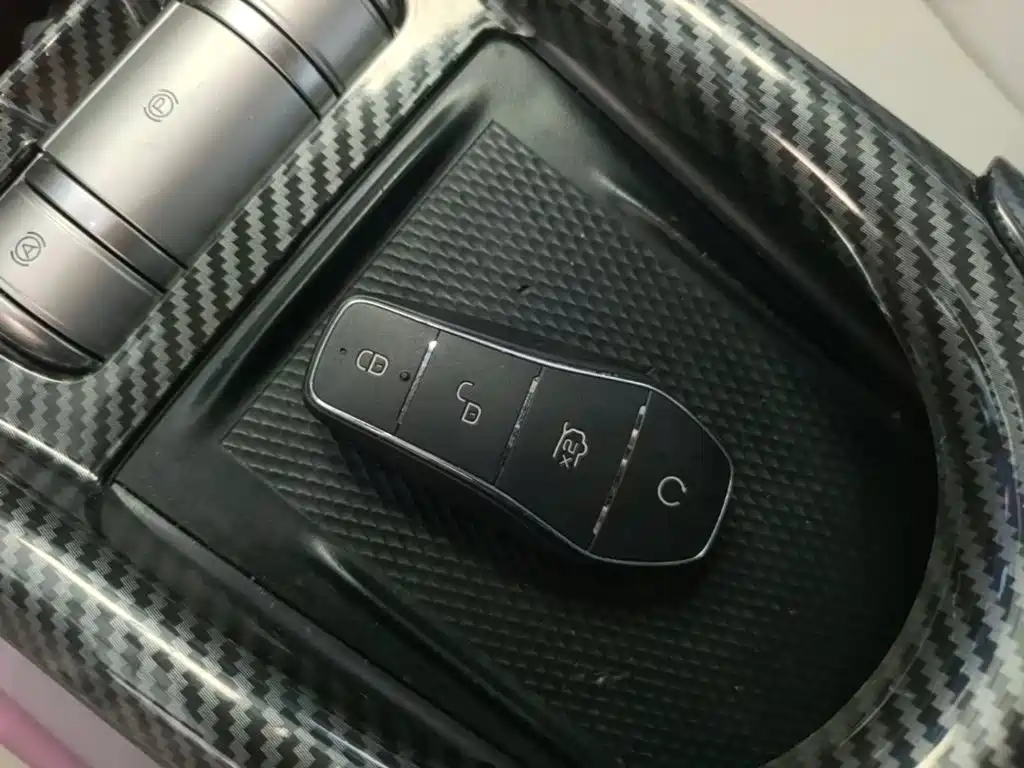 BYD Dolphin — миниатюра 9