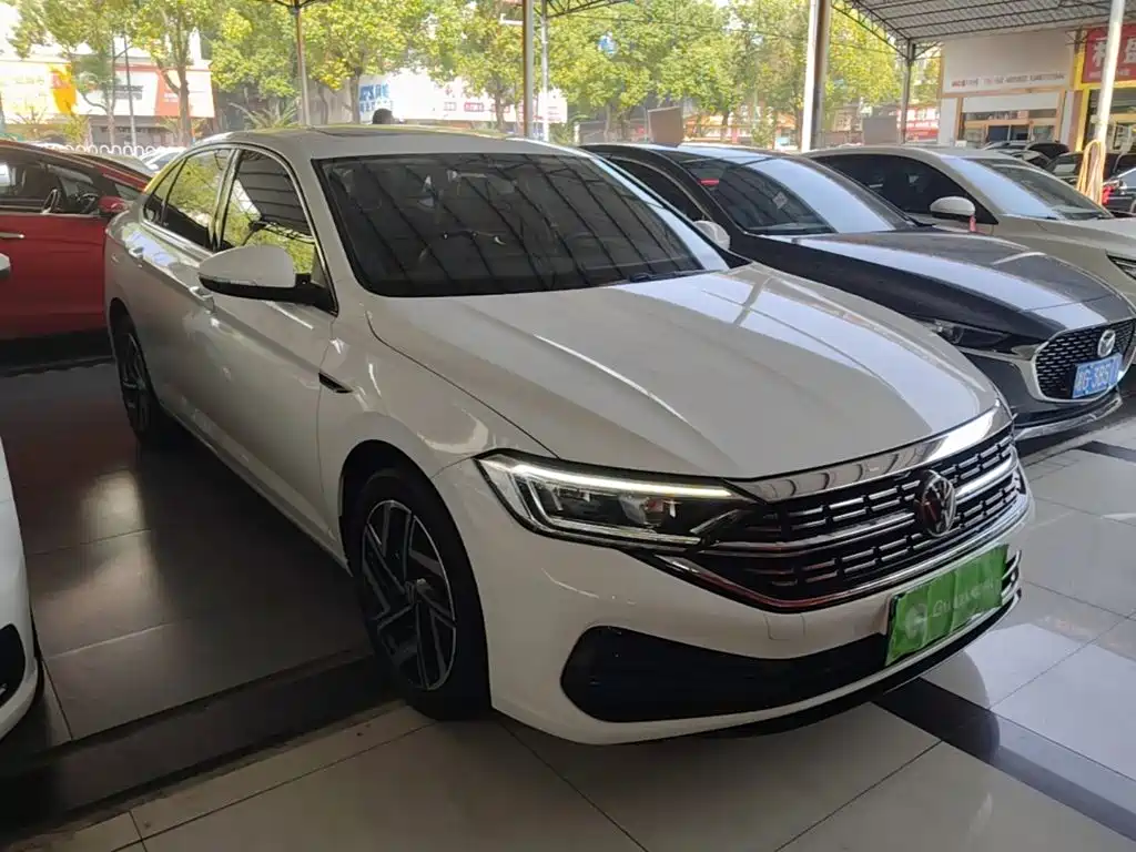 Volkswagen Sagitar — миниатюра 4