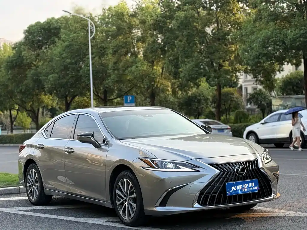 Lexus ES — миниатюра 3