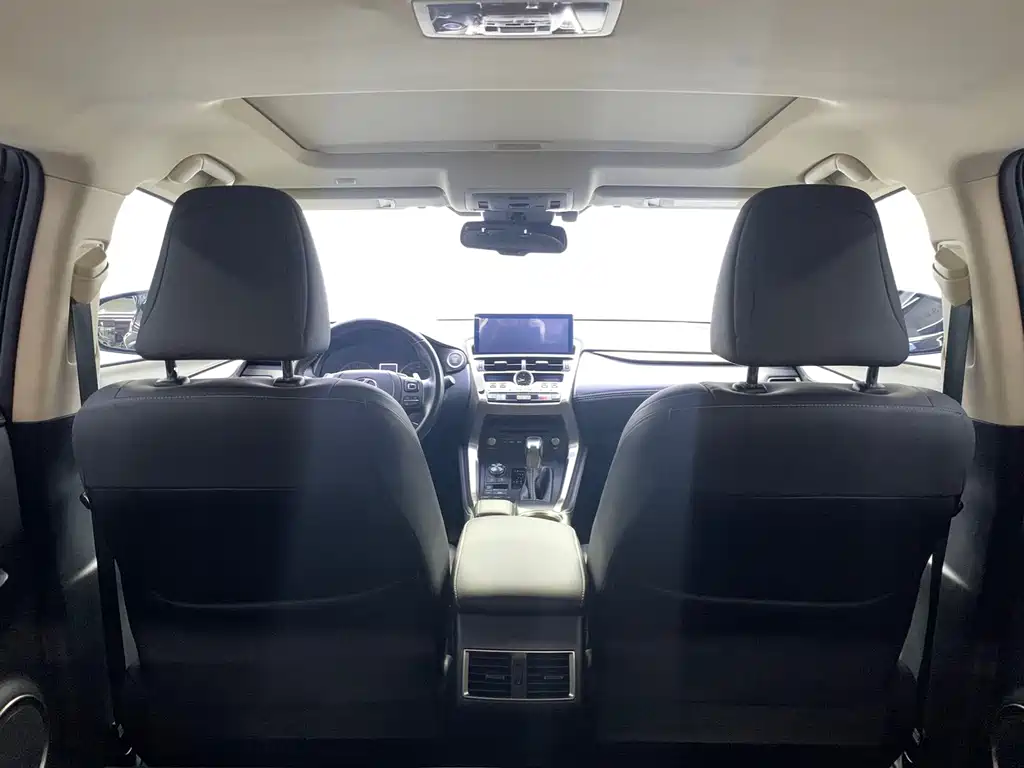 Lexus NX — миниатюра 23