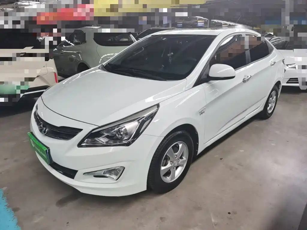 Hyundai Verna — миниатюра 2