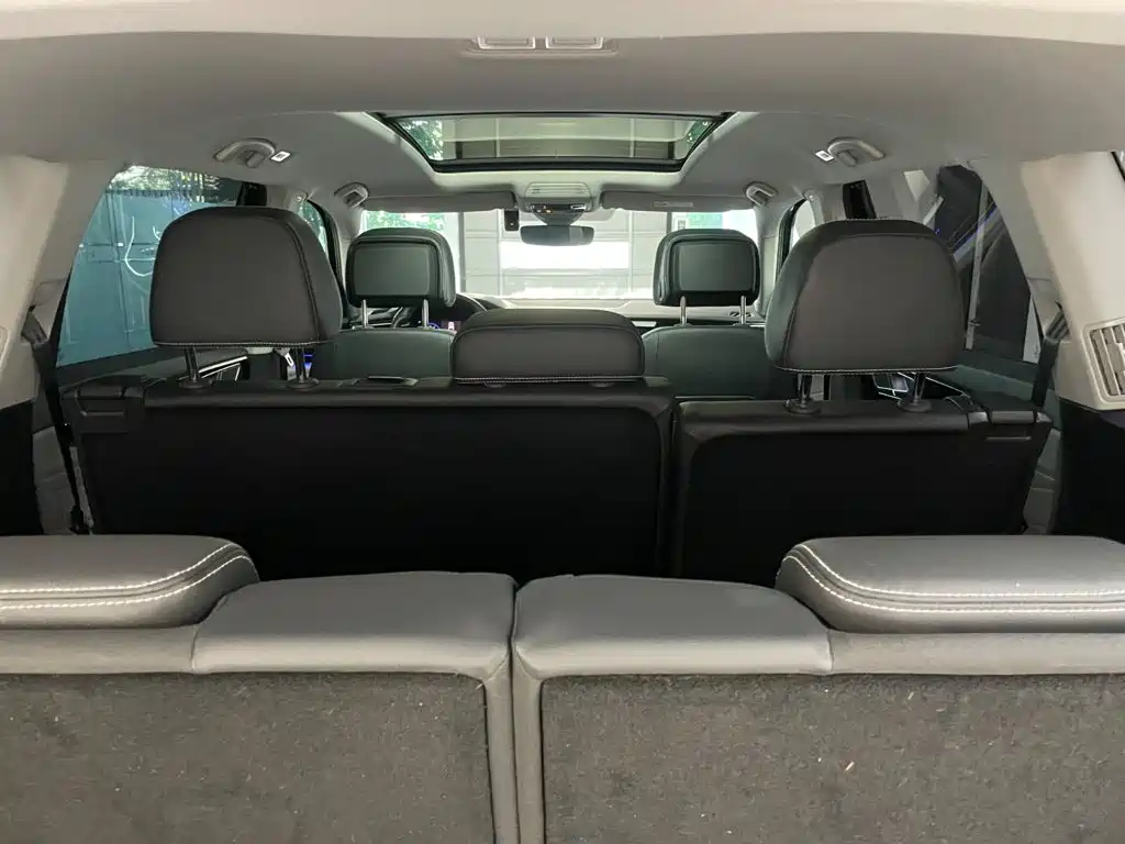 Volkswagen Teramont — миниатюра 30