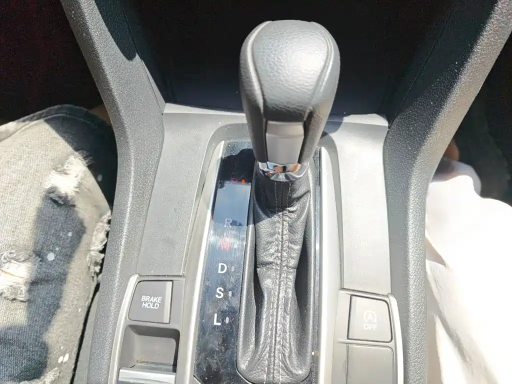 Honda Civic — миниатюра 7
