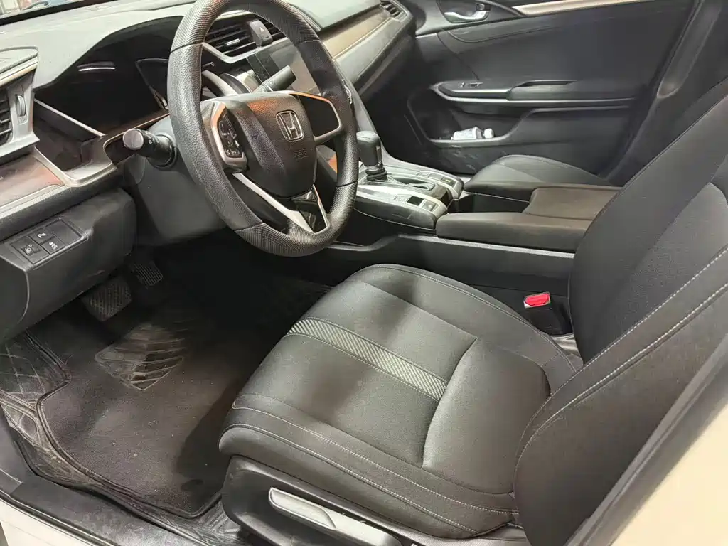 Honda Civic — миниатюра 4
