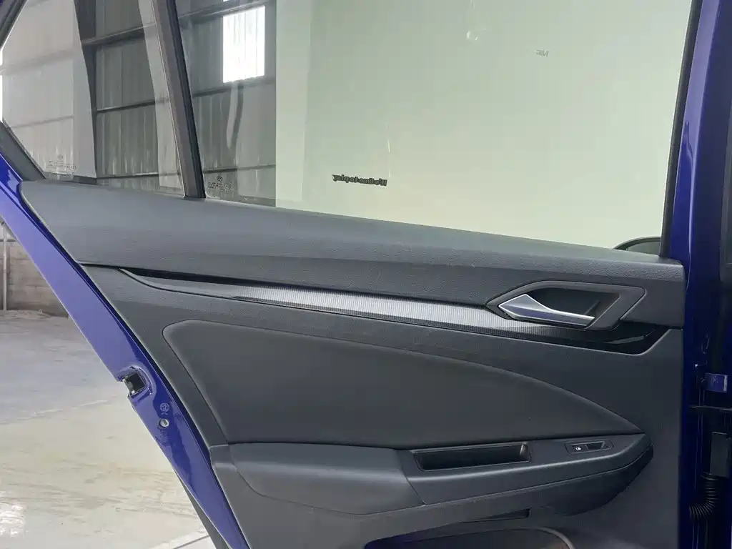 Volkswagen Golf — миниатюра 16
