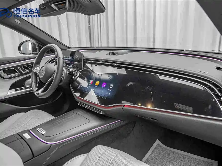 Mercedes-Benz E-Class — миниатюра 14