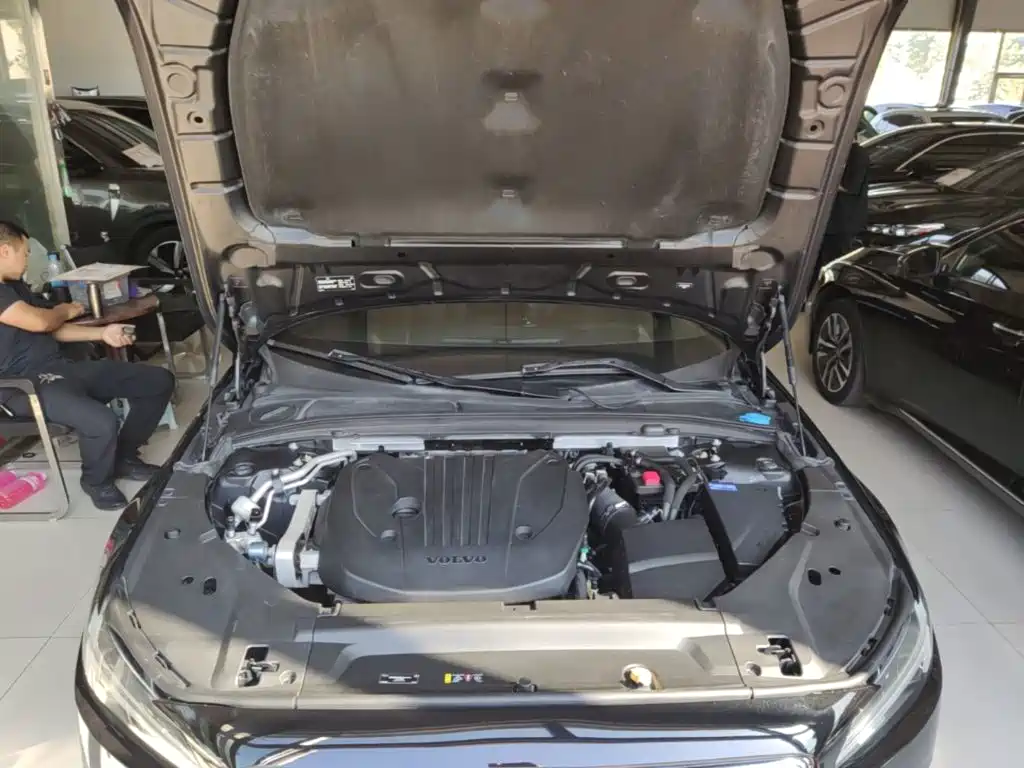 Volvo S90 — миниатюра 20