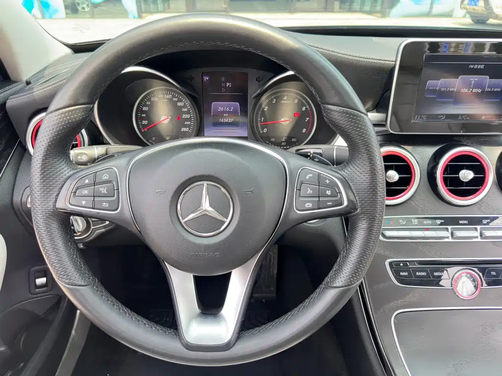 Mercedes-Benz C-Class — миниатюра 15