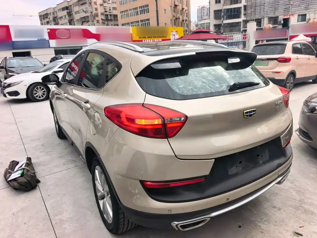 Geely Emgrand GS — миниатюра 5