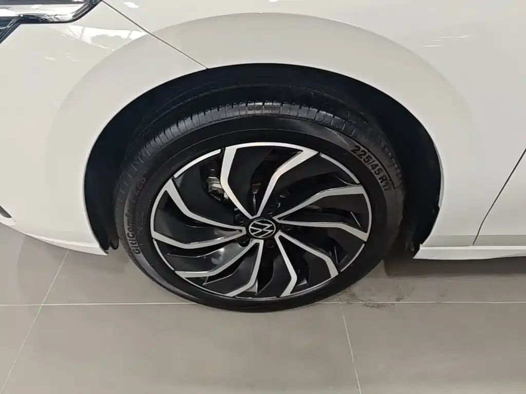 Volkswagen Golf — миниатюра 23