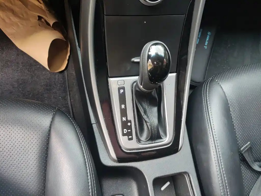 Hyundai Elantra Langdong — миниатюра 14