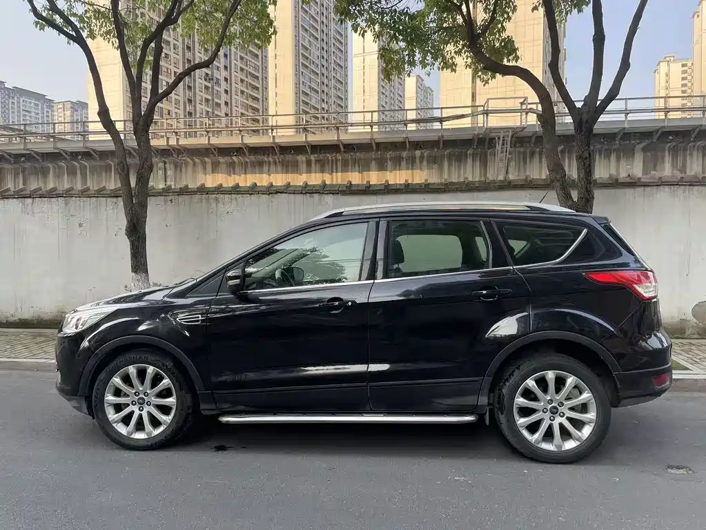 Ford Kuga — миниатюра 3