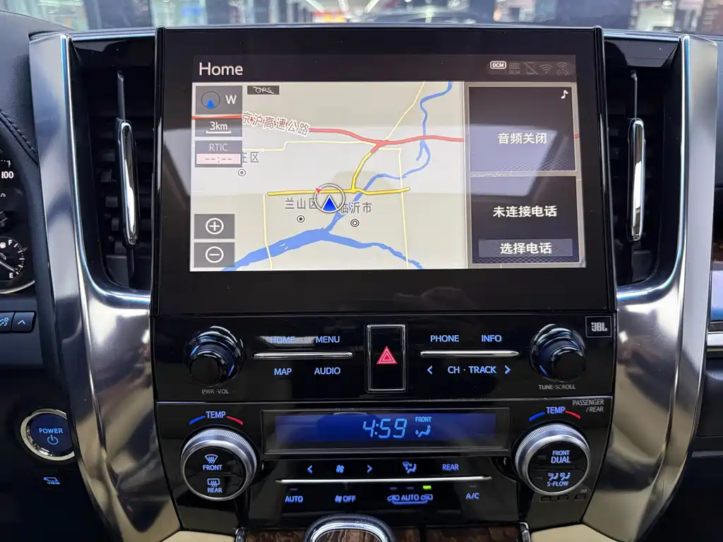 Toyota Alphard — миниатюра 25