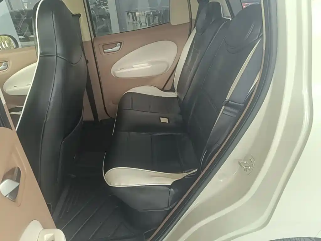 Wuling MINIEV — миниатюра 17