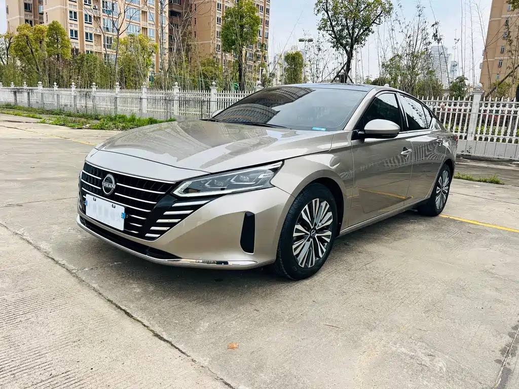 Nissan Teana 2023