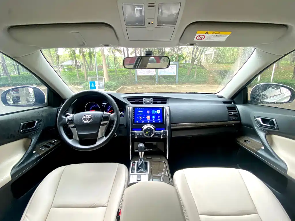 Toyota Reiz — миниатюра 15