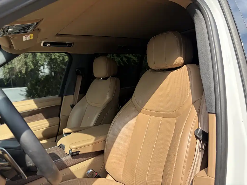 Land Rover Range Rover — миниатюра 10