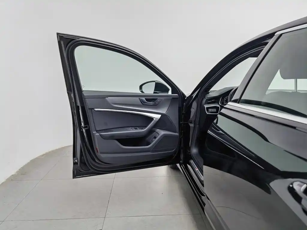 Audi A6L — миниатюра 8