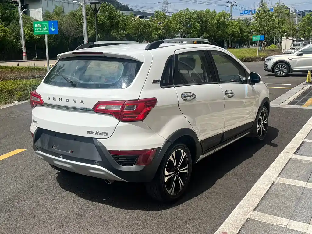 BAIC Senova X25 — миниатюра 5