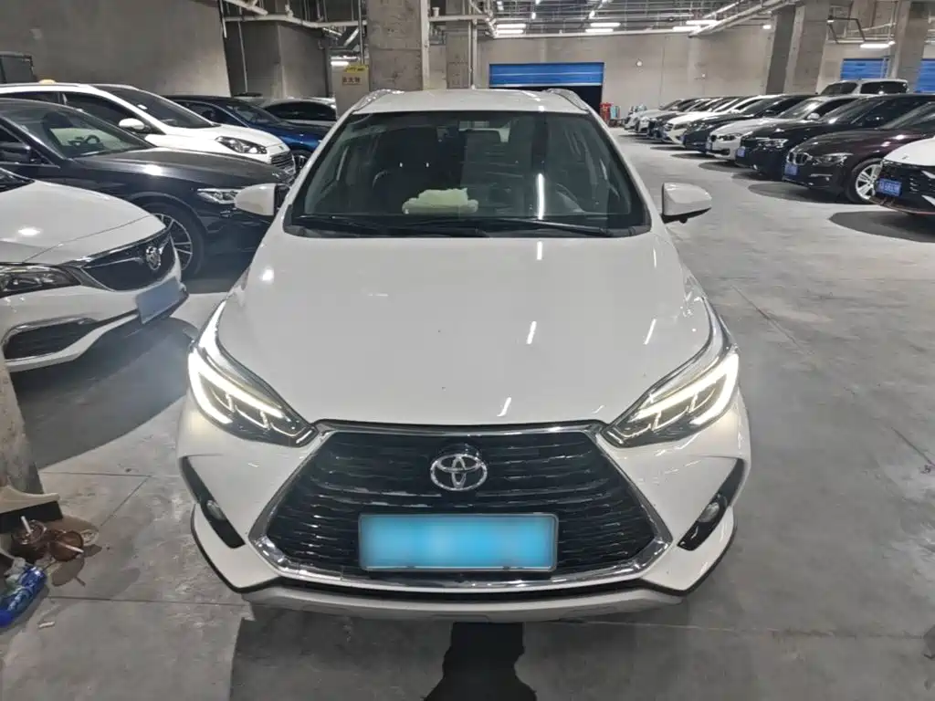 Toyota Yaris L — миниатюра 3