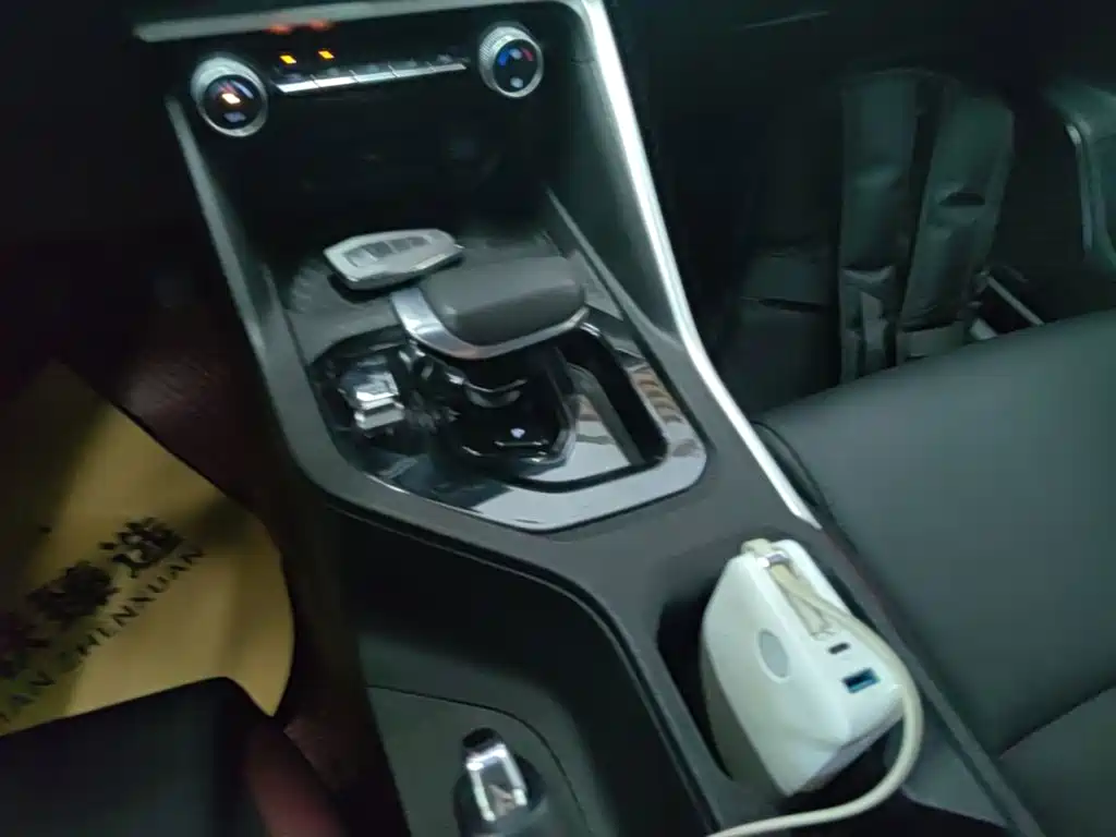 Geely Binyue — миниатюра 14
