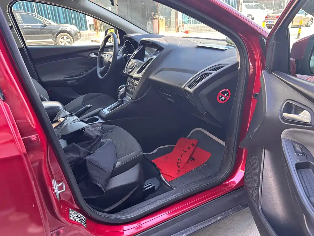Ford Focus — миниатюра 4