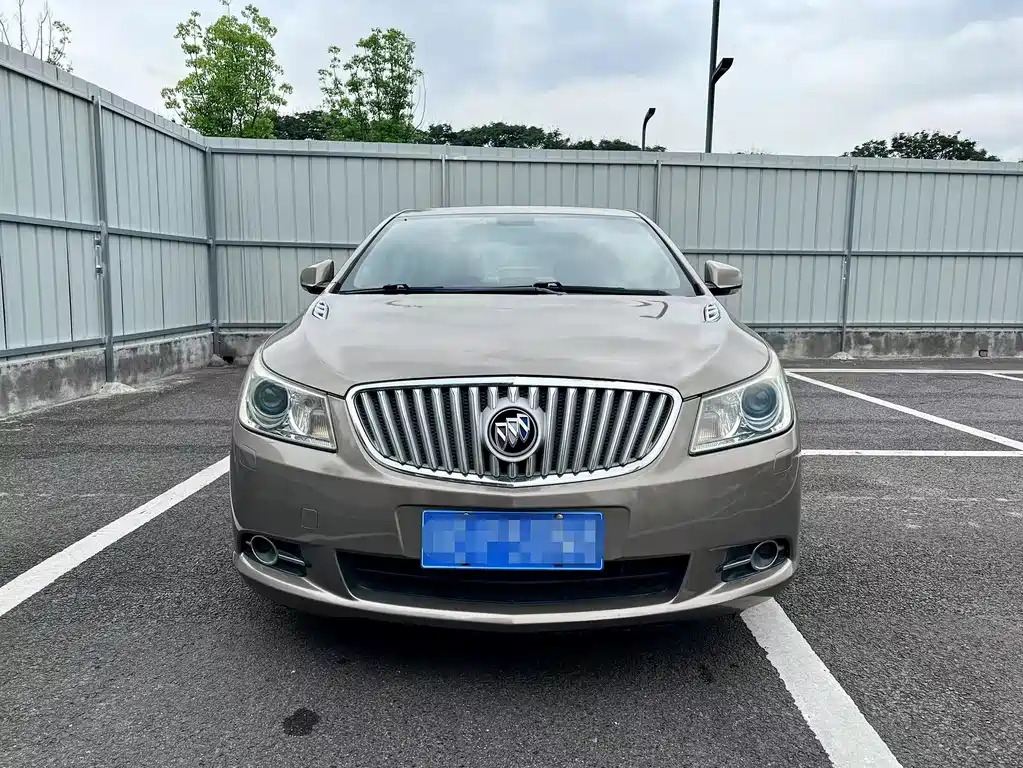 Buick LaCrosse — миниатюра 2